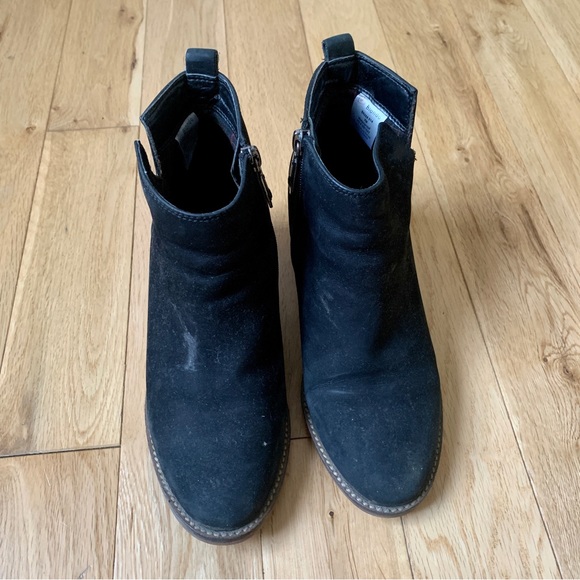 Blondo Norma Waterproof Black Bootie - Picture 4 of 8